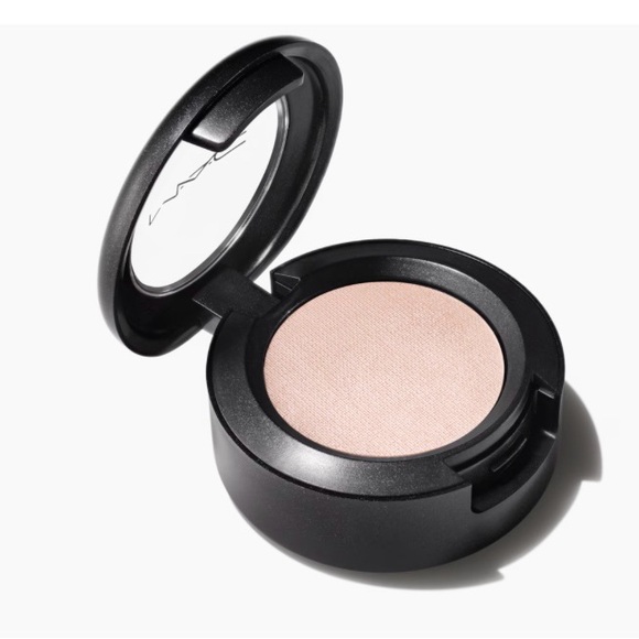 MAC eye shadow Shroom Satin - Picture 5 of 6